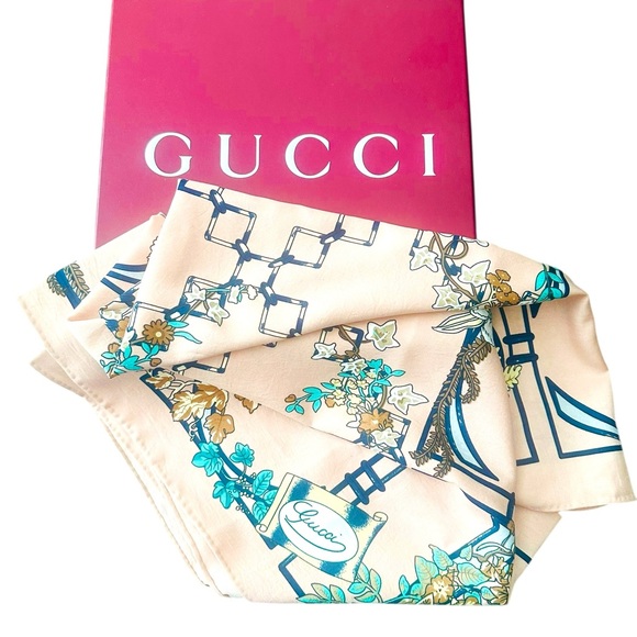 Gucci Silk Scarf Pretty Floral GG Trellis Print Peachy Pink Made in Italy w/Box - Picture 8 of 8